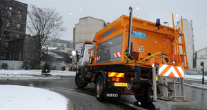 Opération de déneigement dans les Hauts-de-Seine
