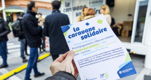 Prospectus d&eacute;crivant les missions de la Caravane solidaire : sant&eacute;, pr&eacute;vention, acc&egrave;s aux droits, RSA, autonomie, maintien &agrave; domicile