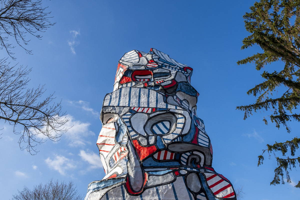 LA TOUR AUX FIGURES DE DUBUFFET