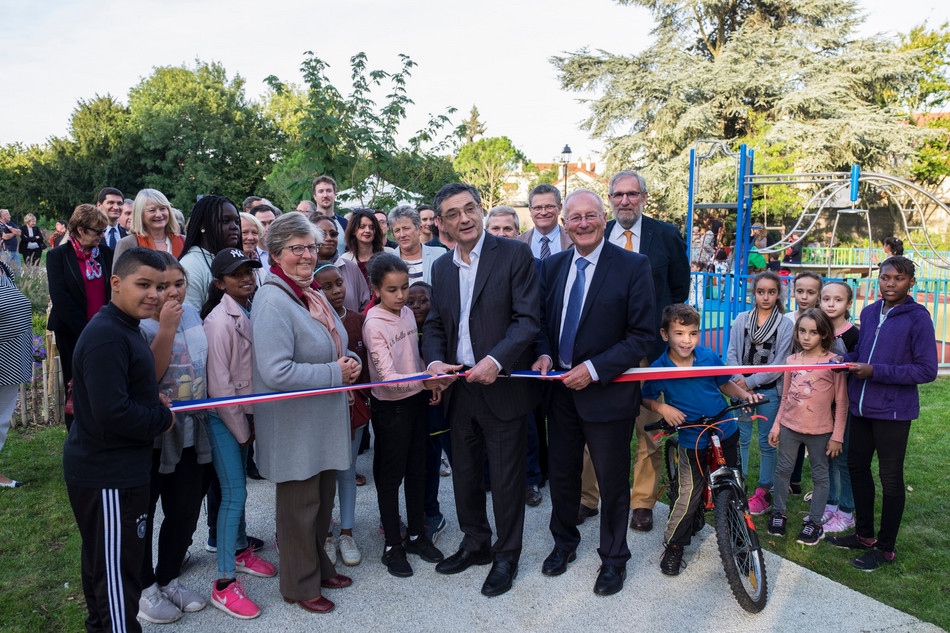INAUGURATION DU SQUARE DU MONT-BLANC A ANTONY