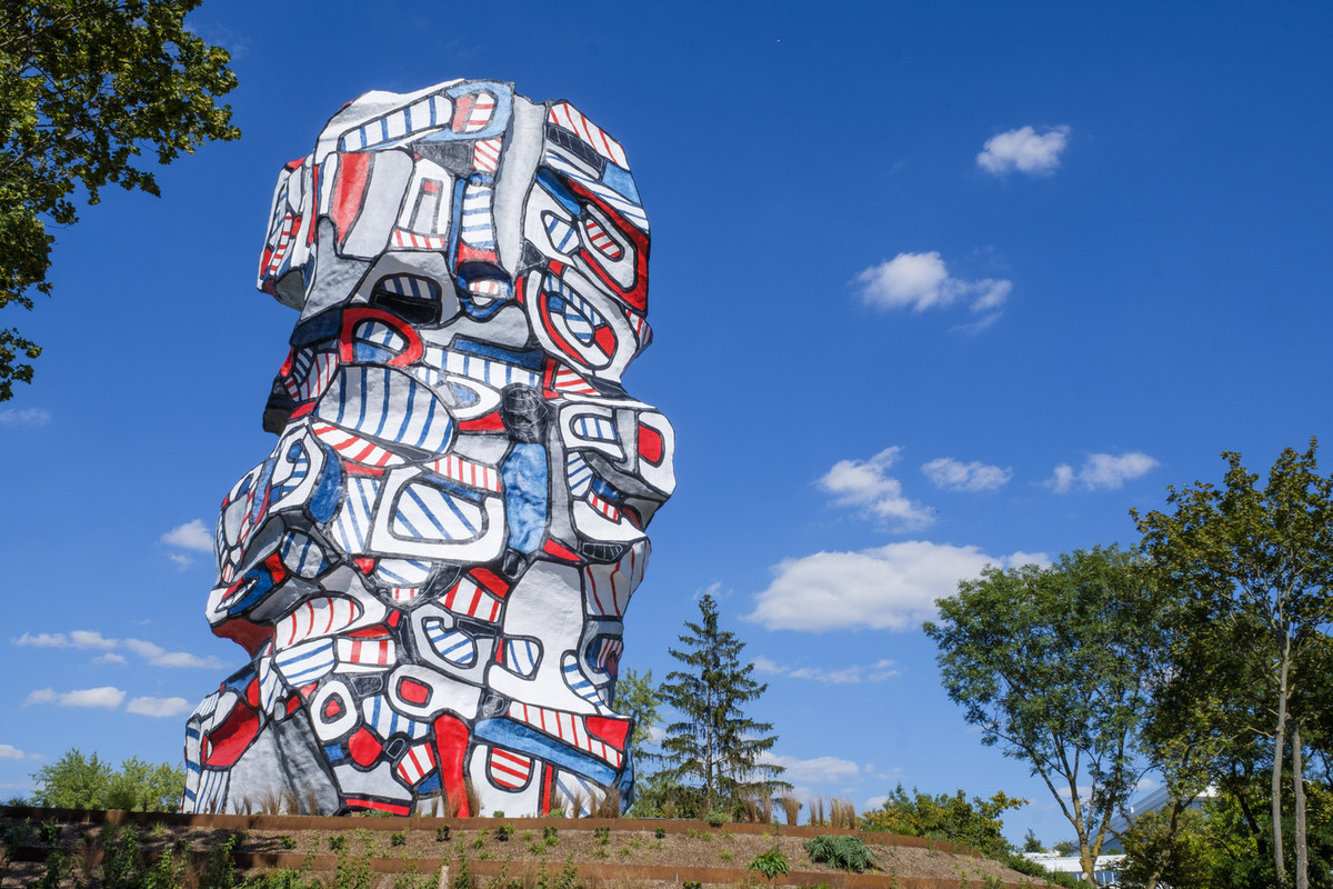 TOUR AUX FIGURES DE DUBUFFET