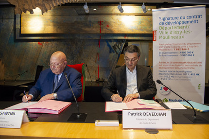 SIGNATURE CONTRAT DEVELOPPEMENT