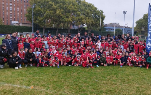 Les jeunes du CS Clichy Rugby prennent l apause avec les joueurs du Racing 92, le club de rugby des Hauts-de-Seine