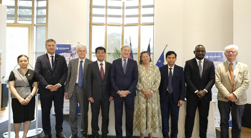 Les institutionnels français et cambodgiens prenent la pause