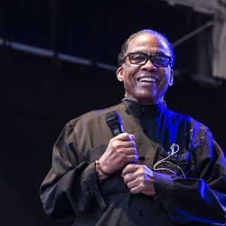 Herbie-Hancock-scène-la-Défense-Jazz-Festival-2022 
