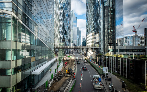 Vue du boulevard Patrick-Devedjian côté ville de Courbevoie