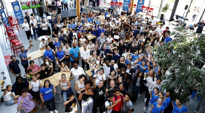 Les 400 élèves, photo de groupe vue de haut