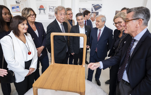 Le JAD - Jardin des métiers d Art et du Design, des travaux à l'expo. Un peu de l'histoire en images du dernier-né des équipements culturels du Département installé dans l'ancienne école nationale de céramique de Sèvres.