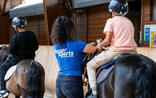 Initiation à l'équitation dan sle cadre de Vacan'Sports