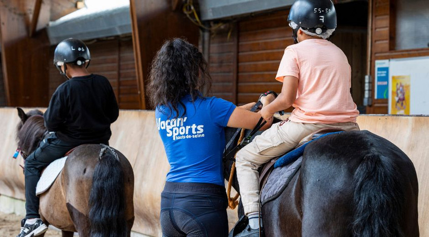 Initiation à l'équitation dan sle cadre de Vacan'Sports