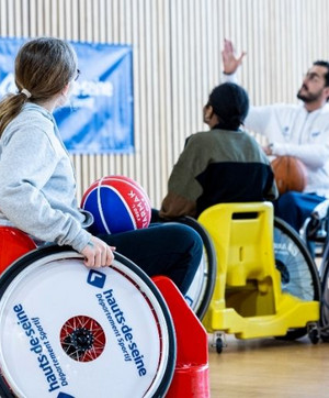 Une journ&eacute;e de sport au f&eacute;minin dan sles Hauts-de-Seine en partenriat avec l'UNSS