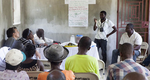 des producteurs haîtiens de cacao suivent une formation