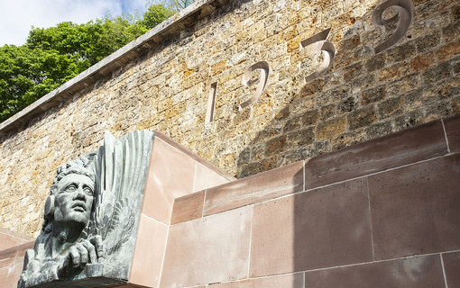 Les Hauts-de-Seine un territoire jalonne de sculptures