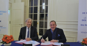 eorges Siffredi, pr&eacute;sident du D&eacute;partement des Hauts-de-Seine et Philippe Pemezec, maire du Plessis-Robinson lors de signature du contrat de d&eacute;veloppement d&eacute;partement-ville le 13 f&eacute;vrier 2026.