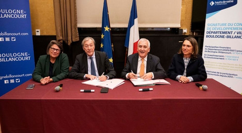 eorges Siffredi et Pierre-Christophe Baguet lors de la signature du contrat