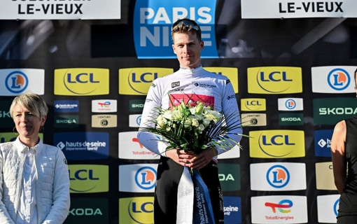 Georg Steinhauser conserve le maillot blanc &agrave; l'issue de la cinqui&egrave;me &eacute;tape du Paris-Nice 2026.