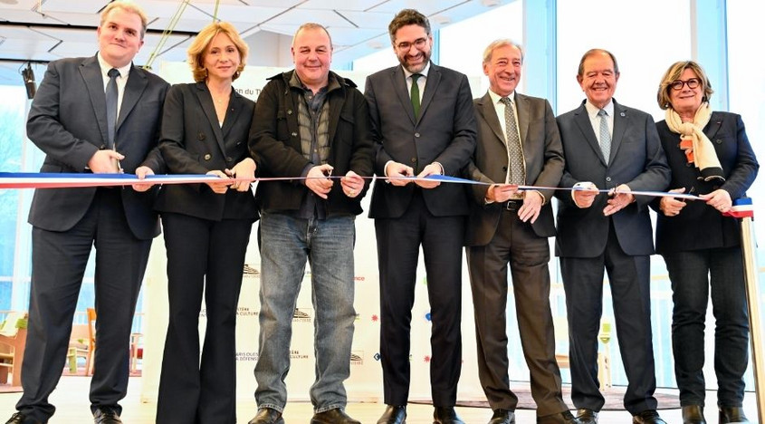 Lors de l'inauguration du th&eacute;&acirc;tre Nanterre-Amaniders le 9 janvier 2026.