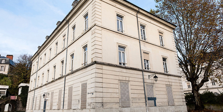CASERNE SULLY
