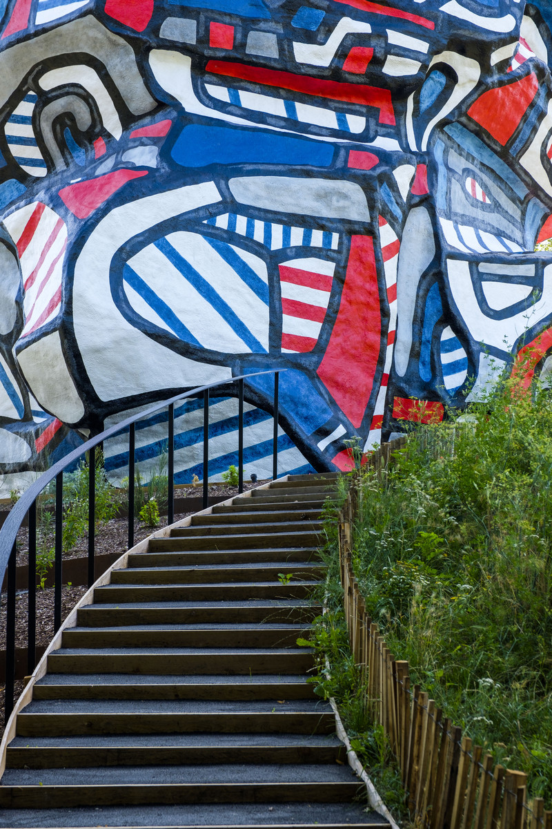 TOUR AUX FIGURES DE DUBUFFET
